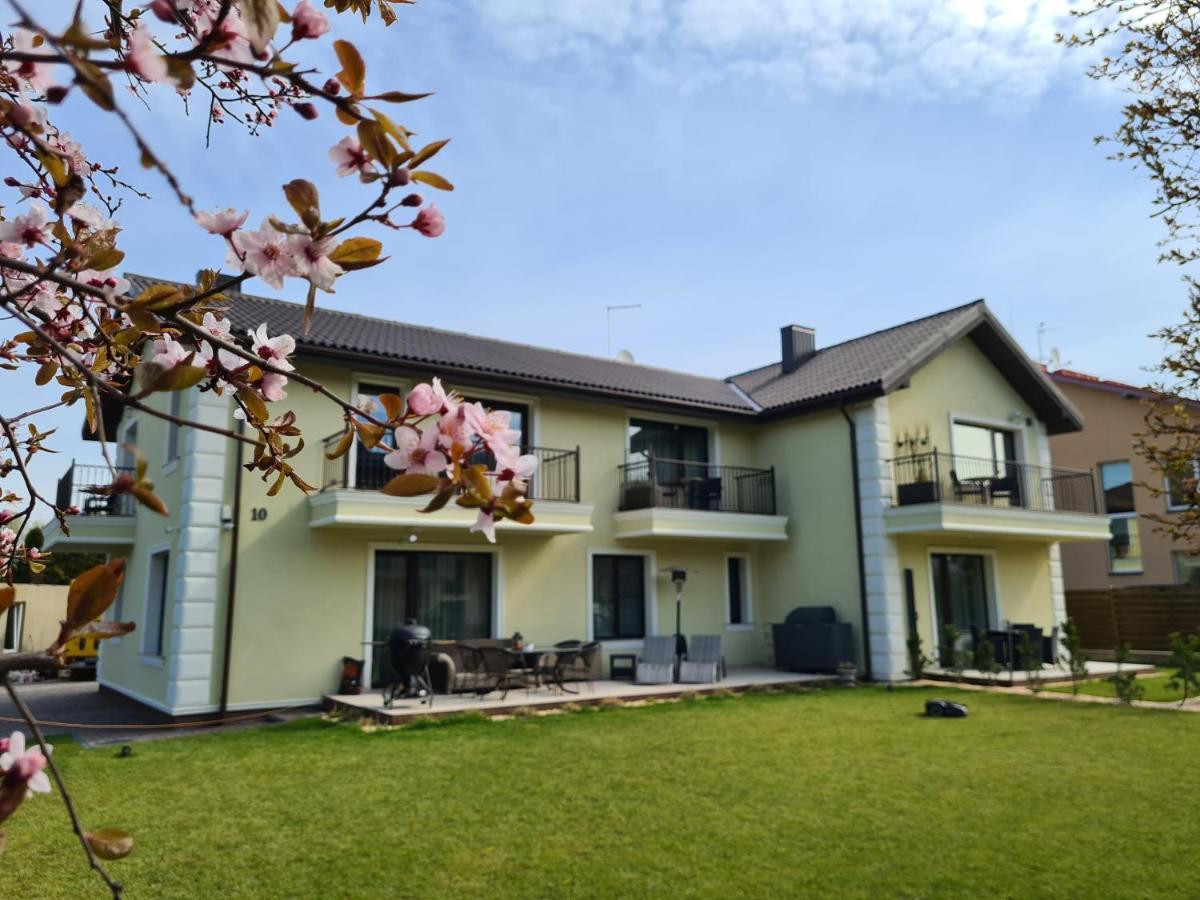 Sakura_Inn Palanga Exteriör bild